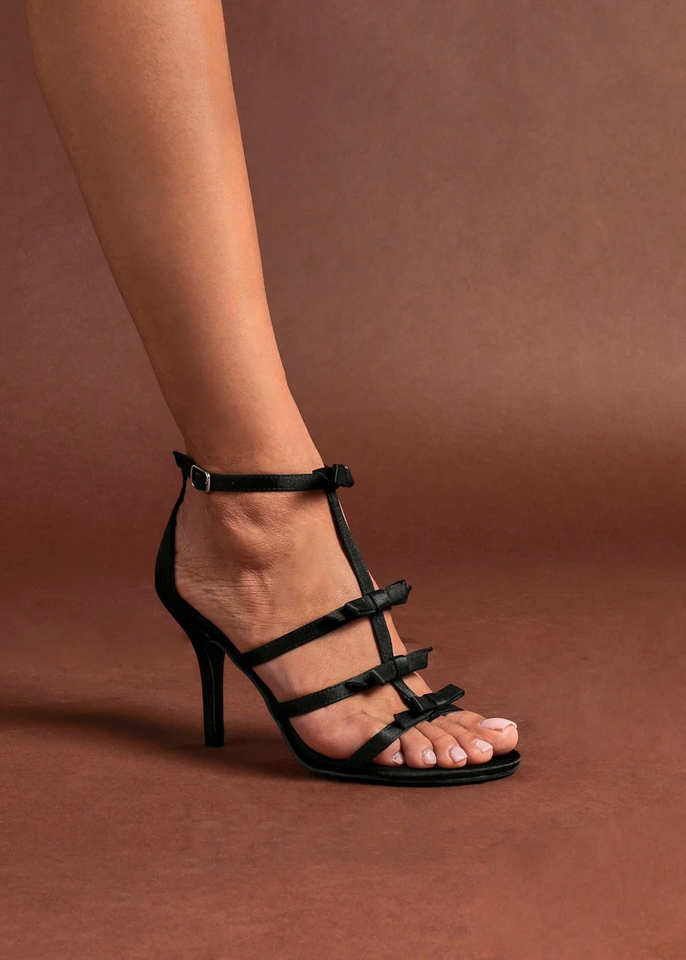 Linzi Saviour Black Satin T-Bar Bow Heel - Size 6 Image 1