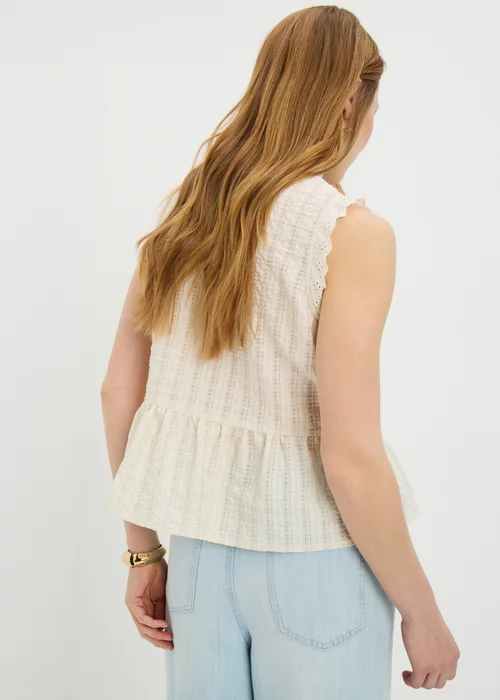 Cream Lace Peplum Sleeveless Blouse - 8 Image 2