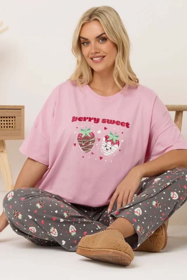 Yours Curve Pink 'Berry Sweet' Wide Leg Pyjama Set