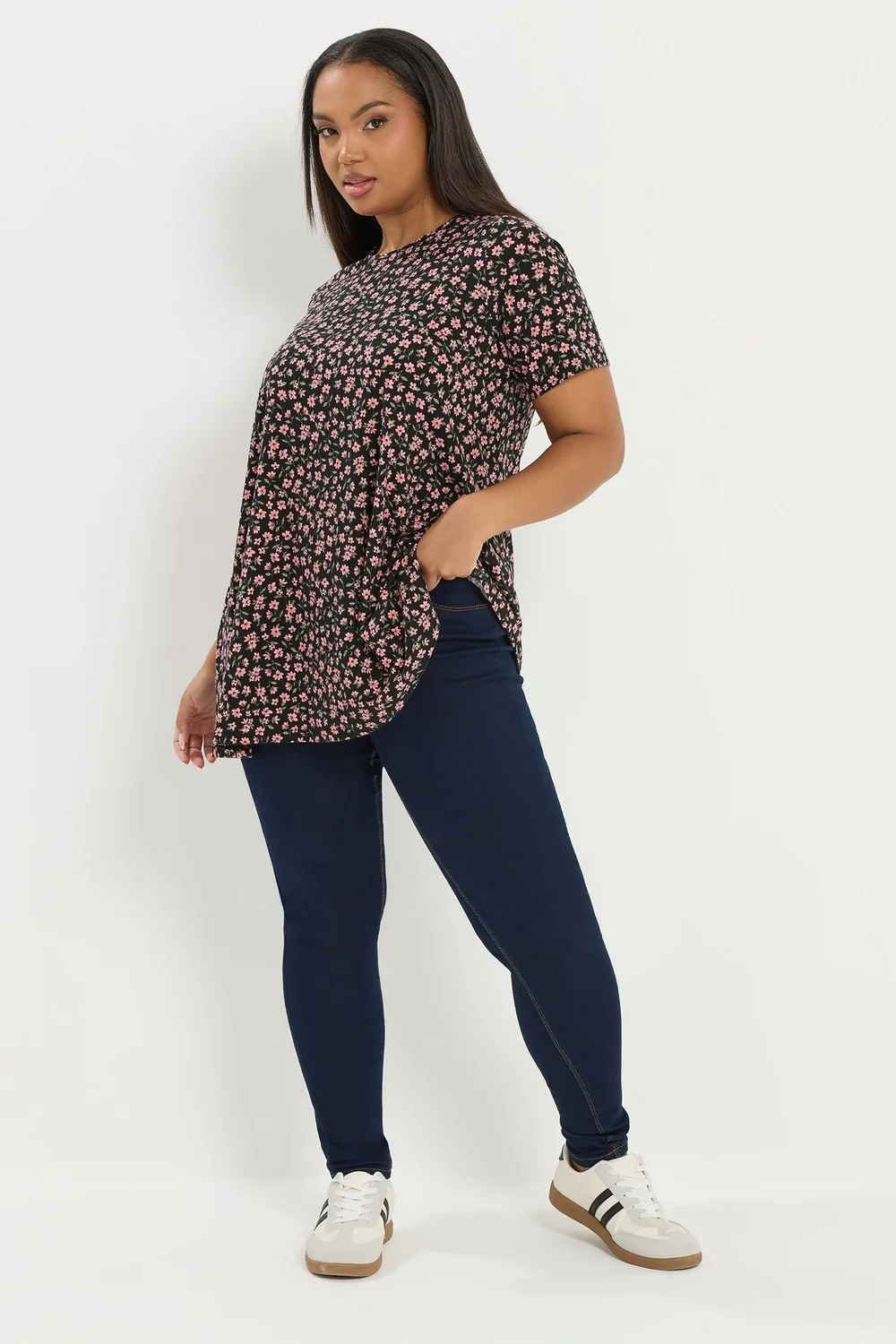 Yours Curve Black Floral Ribbed Swing Top - Size 30-32 Image 2