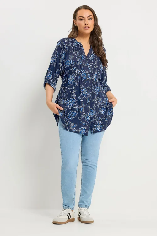Yours Curve Navy Blue Floral Print Pintuck Blouse - 26-28 Image 2