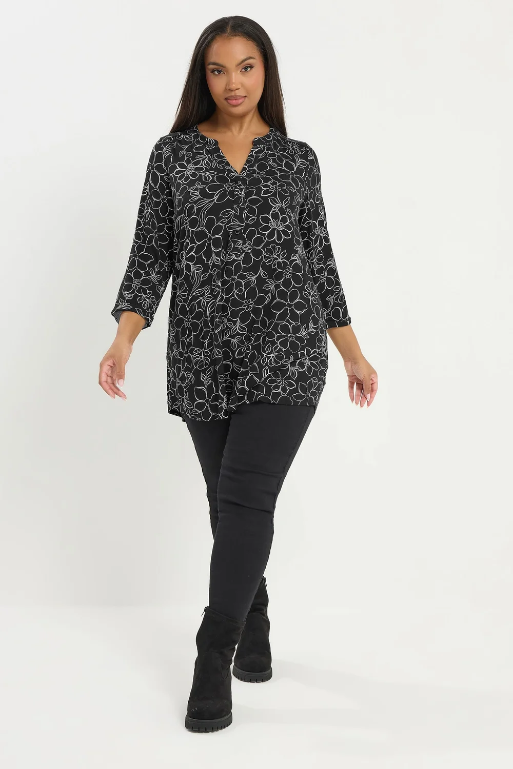 Yours Curve Black Floral Print Placket Top - Size 26-28 Image 2