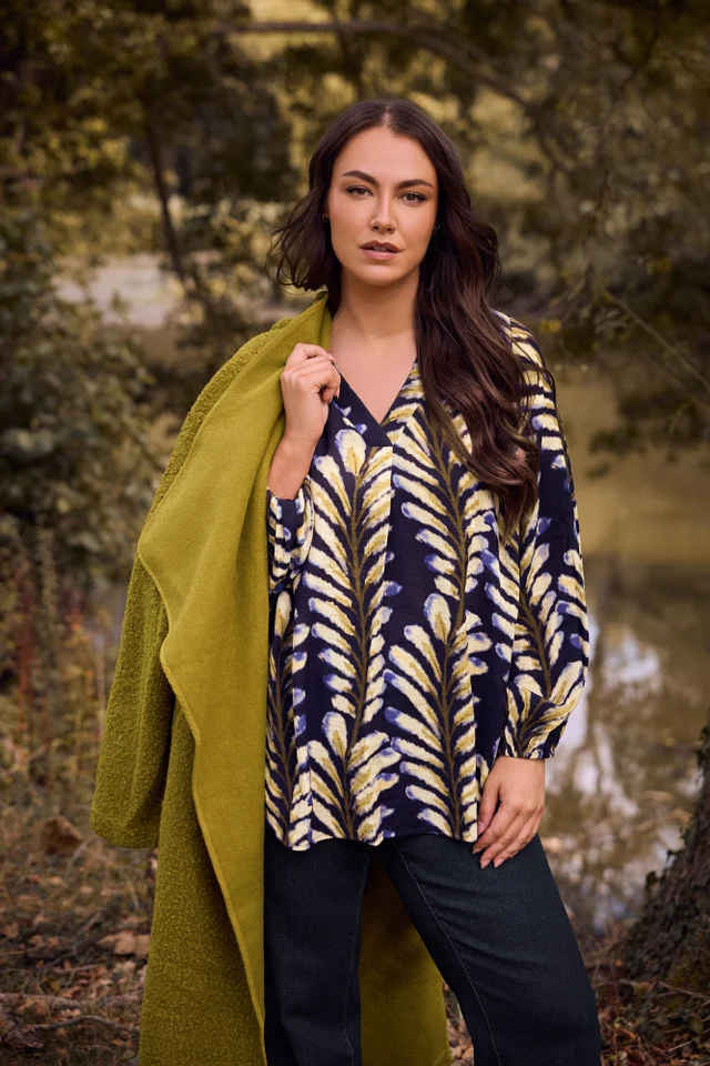 Evans Curve Midnight Blue Leaf Print Pleat Front Blouse