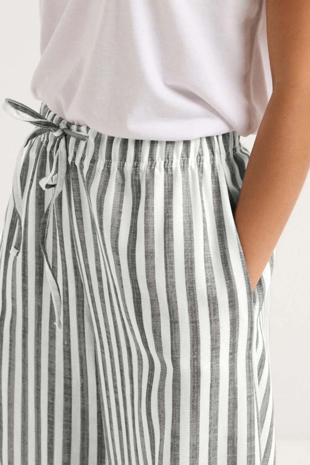 PixieGirl Petite Grey Striped Wide Leg Trousers - Size 16 Image 3