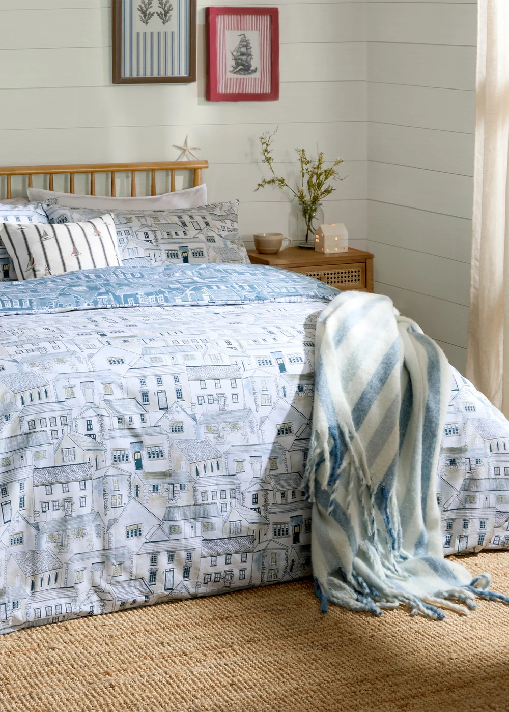 Wylder Abersoch Town Reversible 100% Cotton Sea Blue Duvet Cover Set - Single Image 3