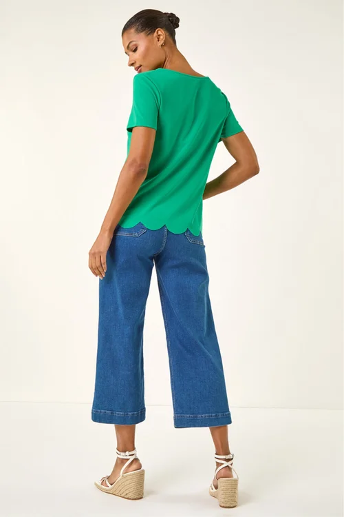 Roman Green Scalloped Hem V-Neck T-Shirt - Size 14 Image 3