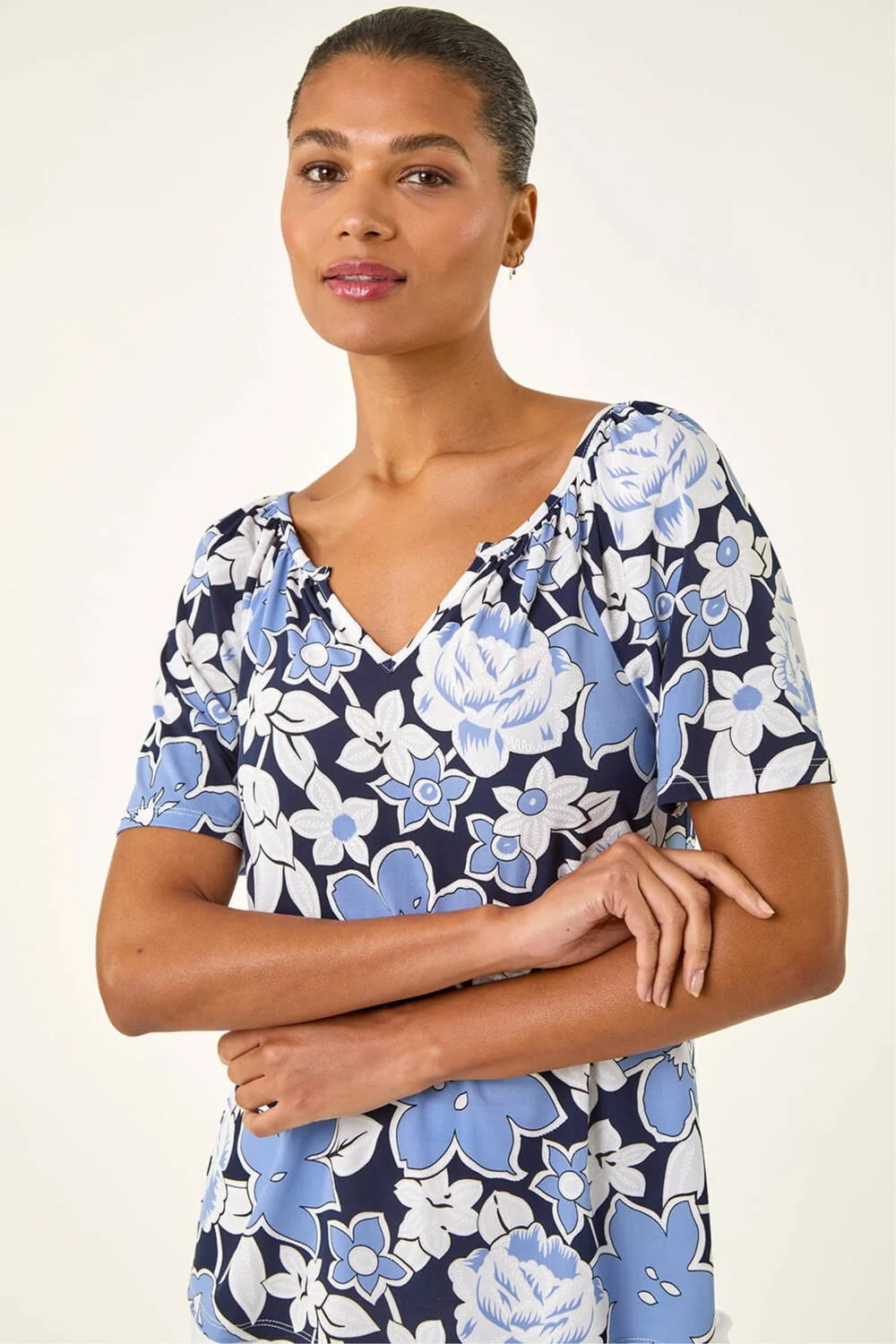 Roman Blue Floral Puff Print V-Neck Top - Size 10 Image 1
