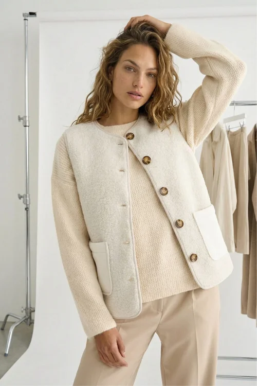 Roman Ivory Fleece Pocket Gilet - 12 Image 1