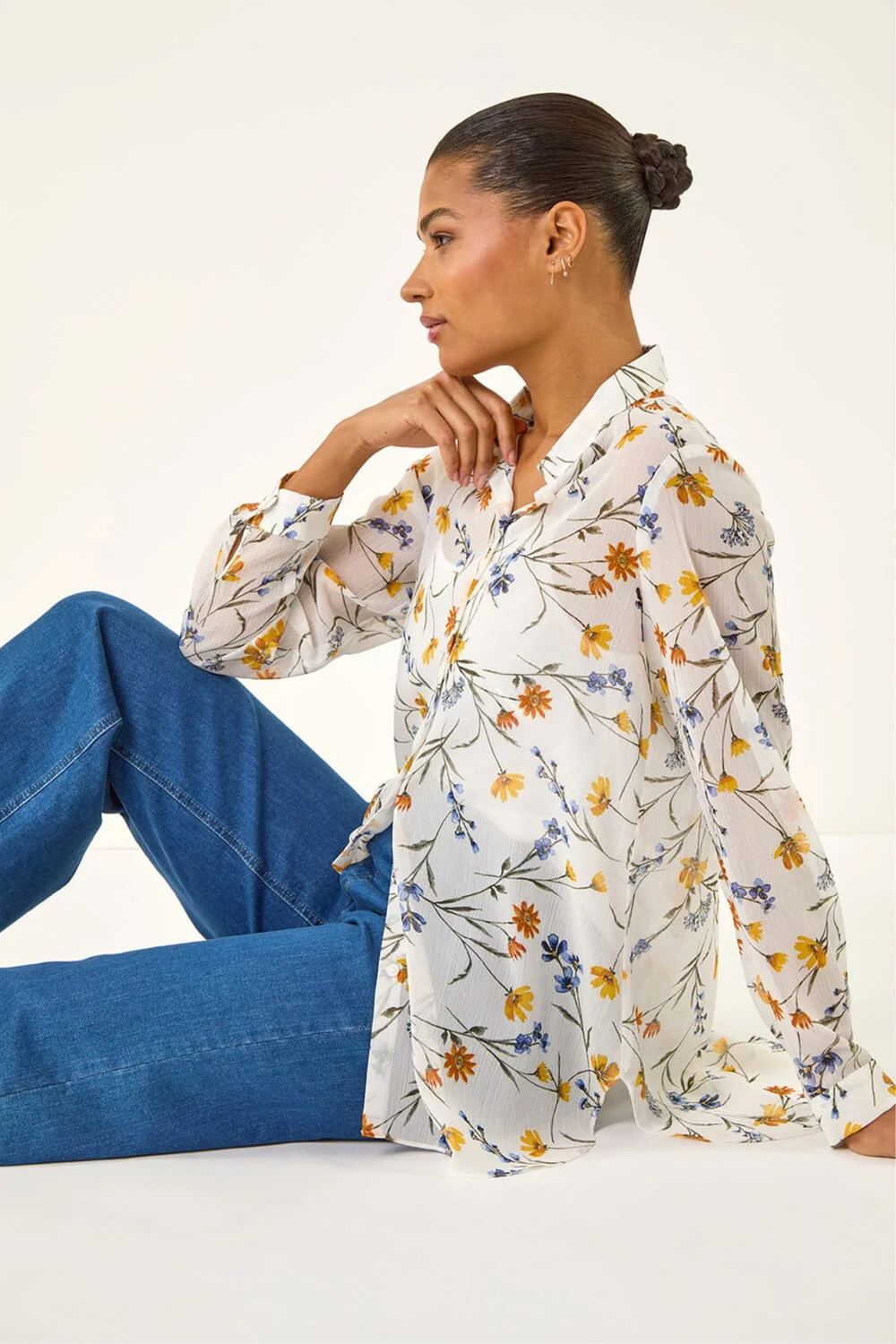 Roman White Shimmer Floral Print Button Blouse - Size 18 Image 1