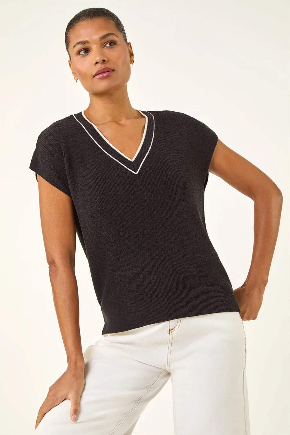 Roman Black Light Weight V-Neck Knitted Vest - 12 Image 4