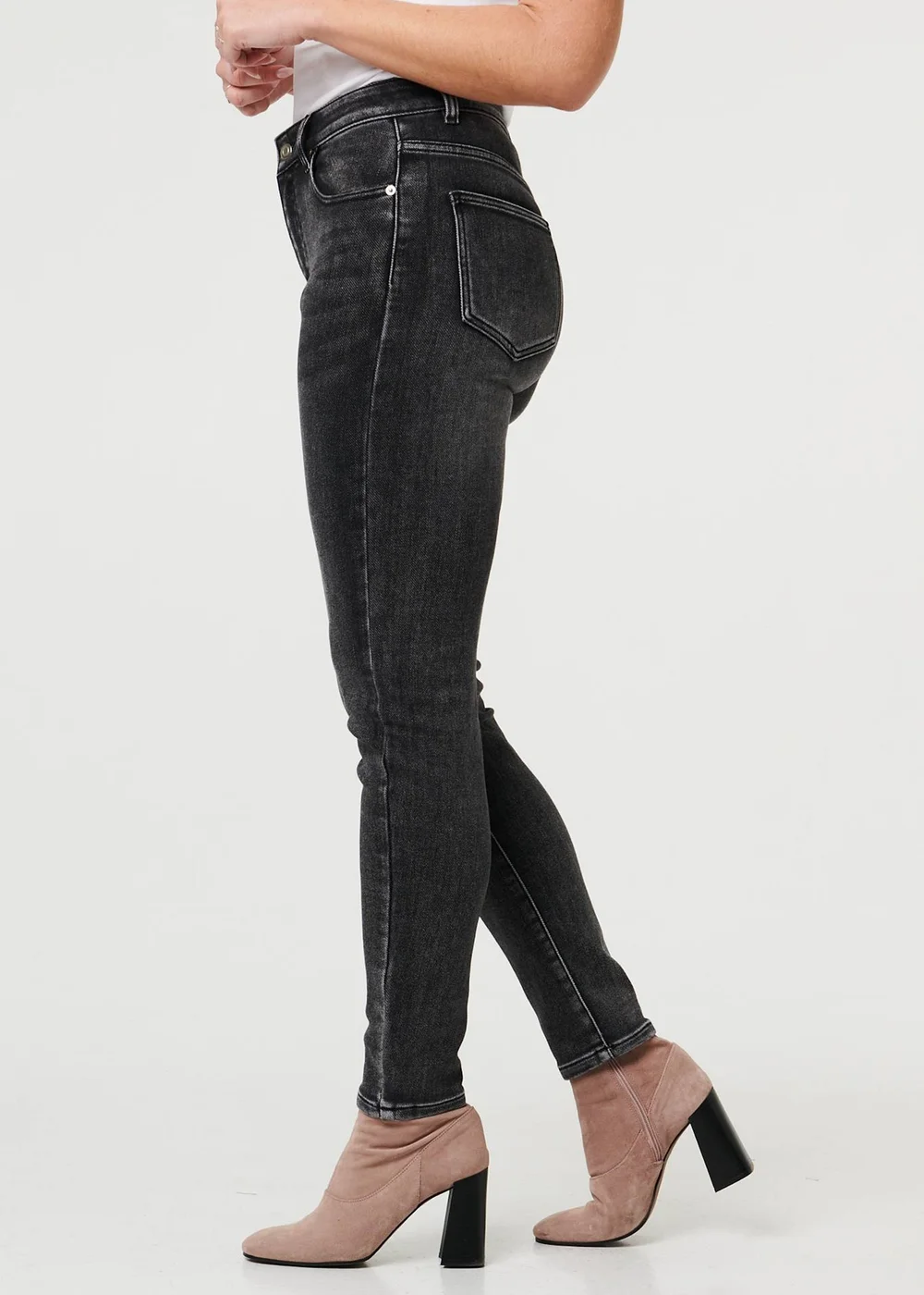 Izabel London Black High Waist Washed Texture Slim Jeans - 8 Image 3