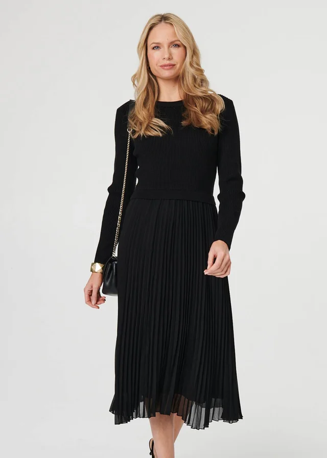 Izabel London Black Knit Long Sleeve Ruched Maxi Dress