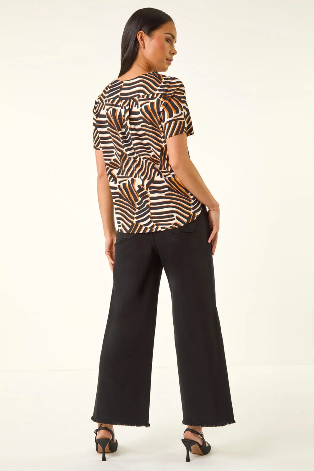 Roman Black Petite Abstract Print V-Neck Blouse - 12 Image 3