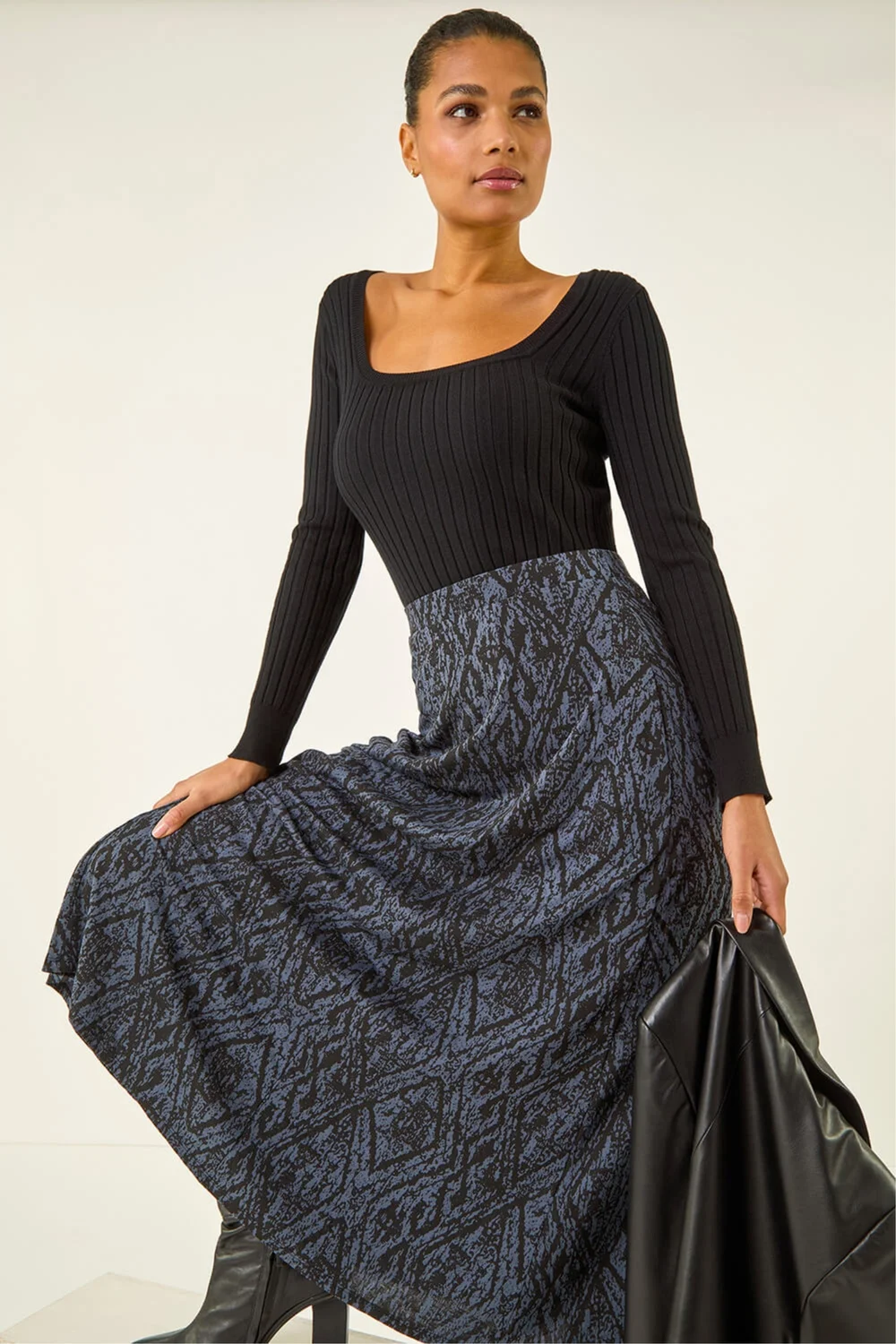 Roman Midnight Blue Abstract Diamond Print Midi Skirt - 14 Image 2