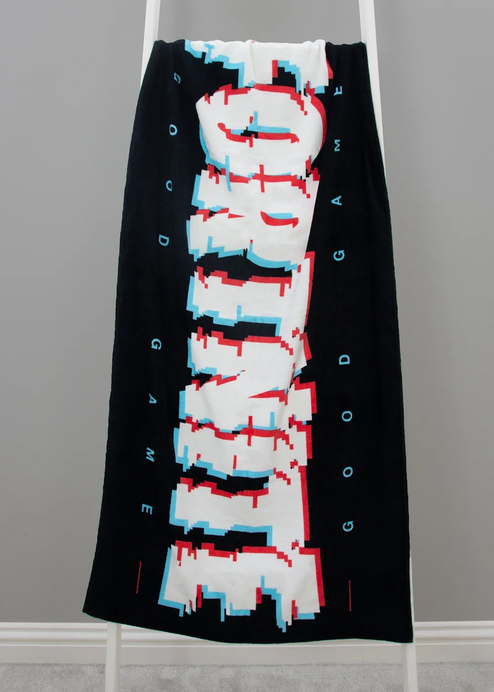 Fortnite Black Haze Towel - 70x140cm Image 1