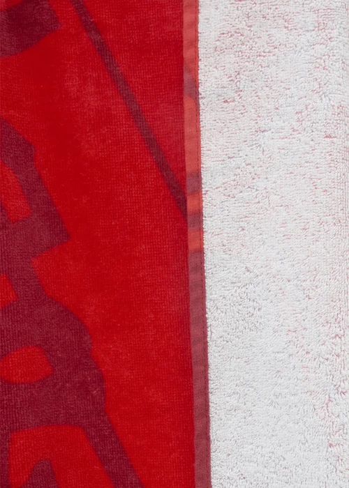 Manchester United FC Red Goal Towel - 80x160cm Image 3
