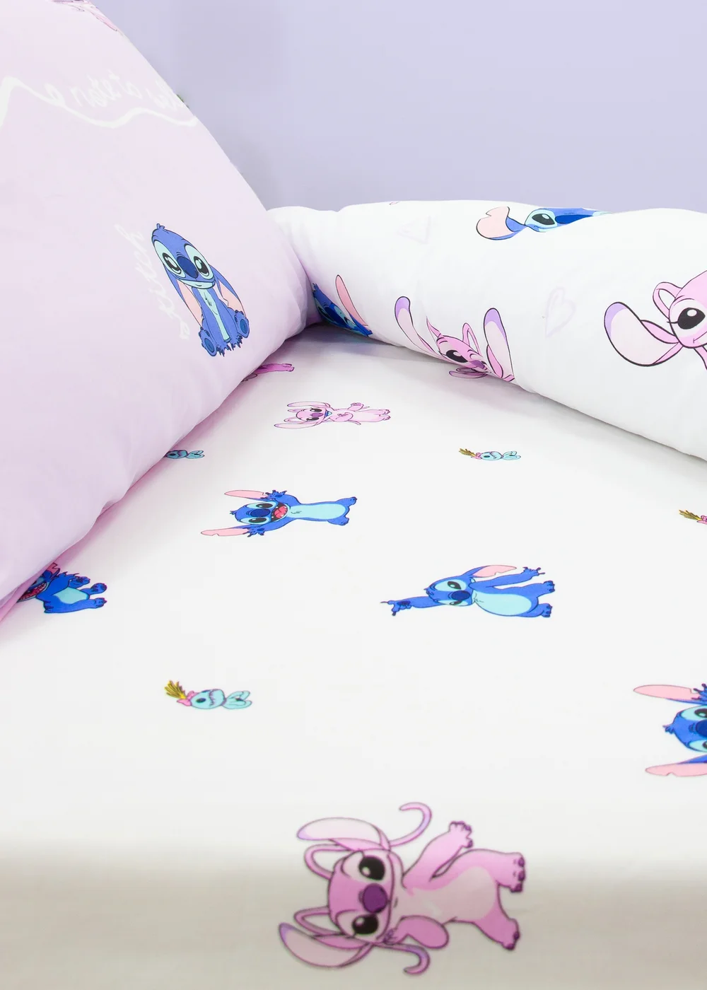 Disney Lilo & Stitch White Chill Fitted Sheet - Single Image 1