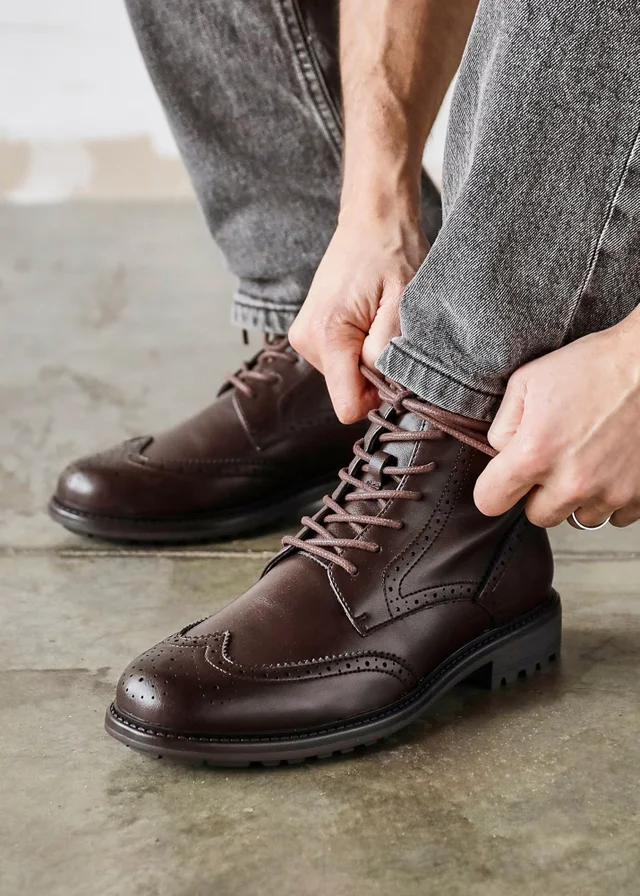 Linzi Leonardo Mens Brown Faux Leather Brogue Boots