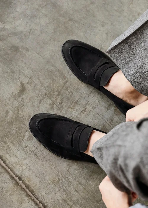 Linzi Aurelio Mens Black Faux Suede Penny Loafers - Size 7 Image 1