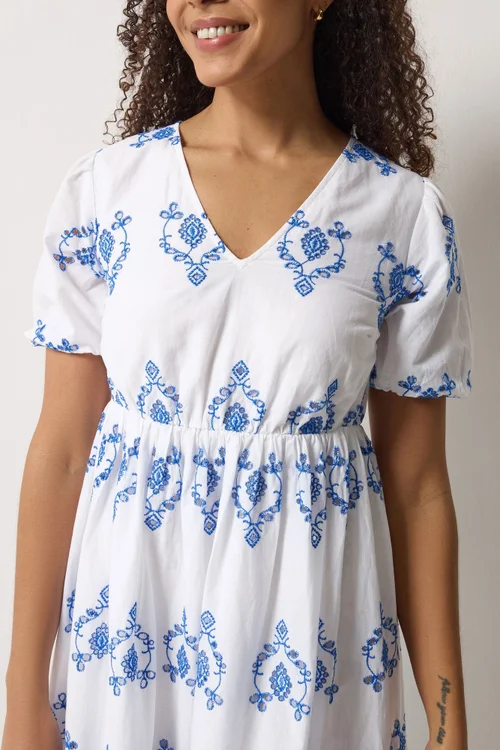 M&Co White & Blue Embroidered Midi Dress - 14 Image 5