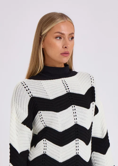 Gini London Cream Wave Knit Oversized Jumper - Small/Medium Image 4