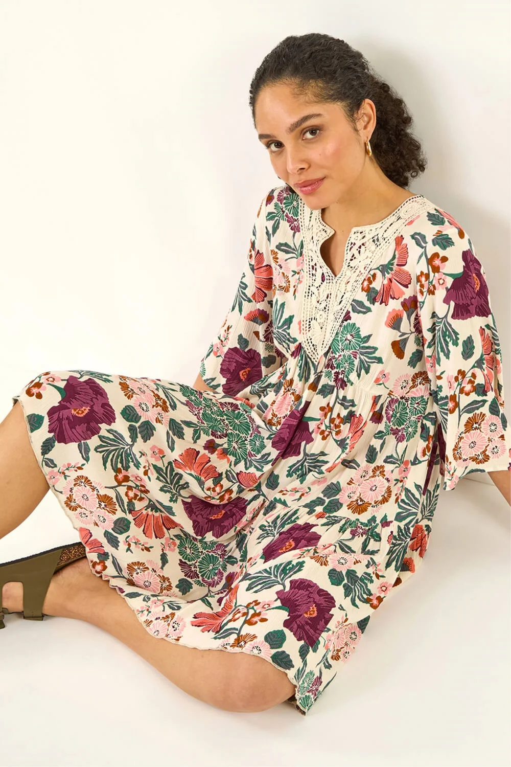 Roman Cream Floral Trim Smock Dress - Size 18 Image 1