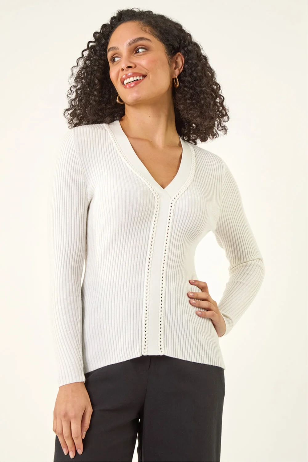 Roman Ivory Ribbed V-Neck Cable Knit Jumper - Size 16 Image 1