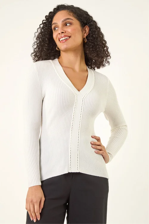 Roman Ivory Ribbed V-Neck Cable Knit Jumper - Size 16 Image 1