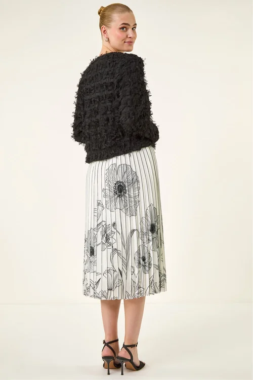 Roman Black Textured Edge To Edge Jacket - 14 Image 4