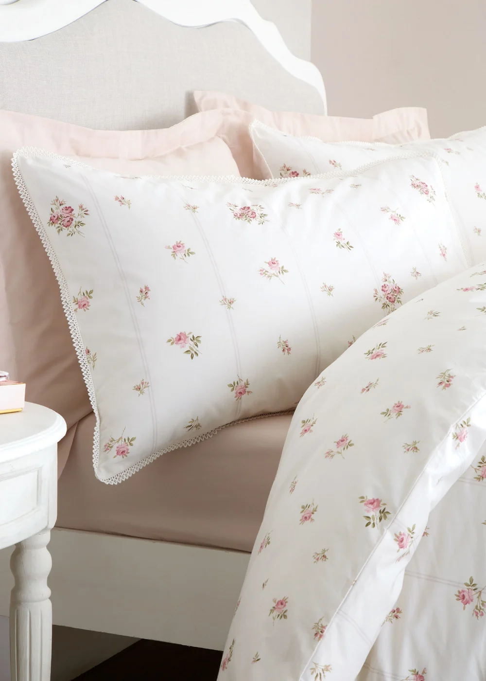 Bianca Fine Linens Vintage Rosebud Lace 200 Thread Count Cotton Reversible Duvet Cover Set Cream - King Image 3