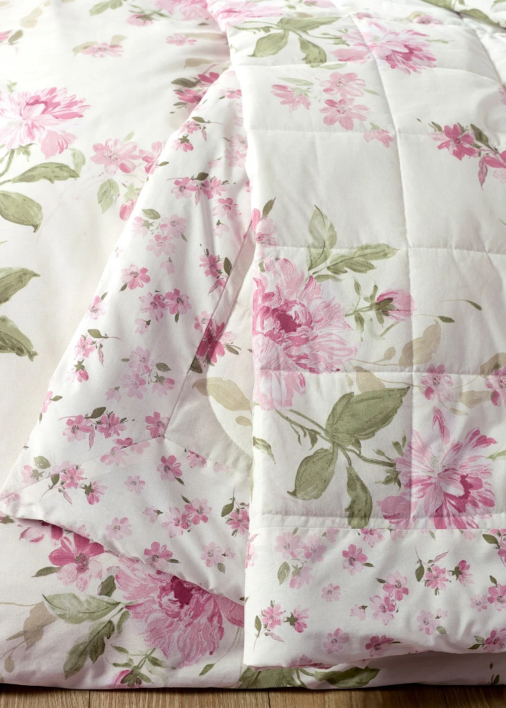 Catherine Lansfield Avebury Floral Reversible Quilted 220x230cm Bedspread Cream - One Size Image 2