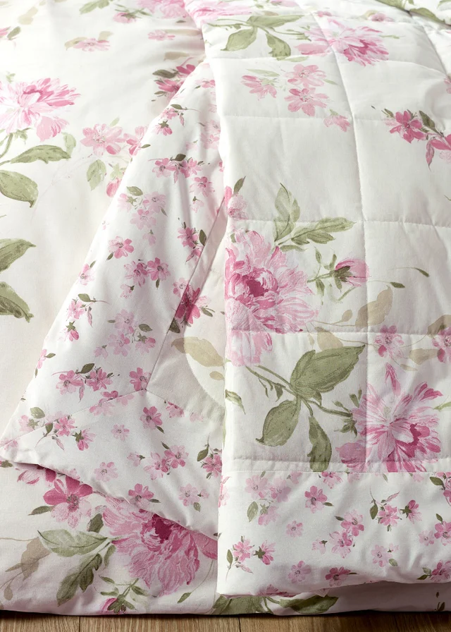 Catherine Lansfield Avebury Floral Reversible Quilted 220x230cm Bedspread Cream