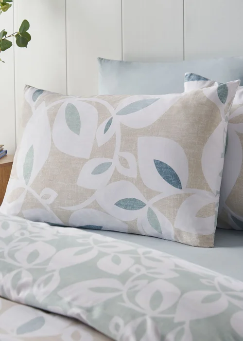 Catherine Lansfield Inga Leaf Reversible Duvet Cover Set Natural - Single Image 3