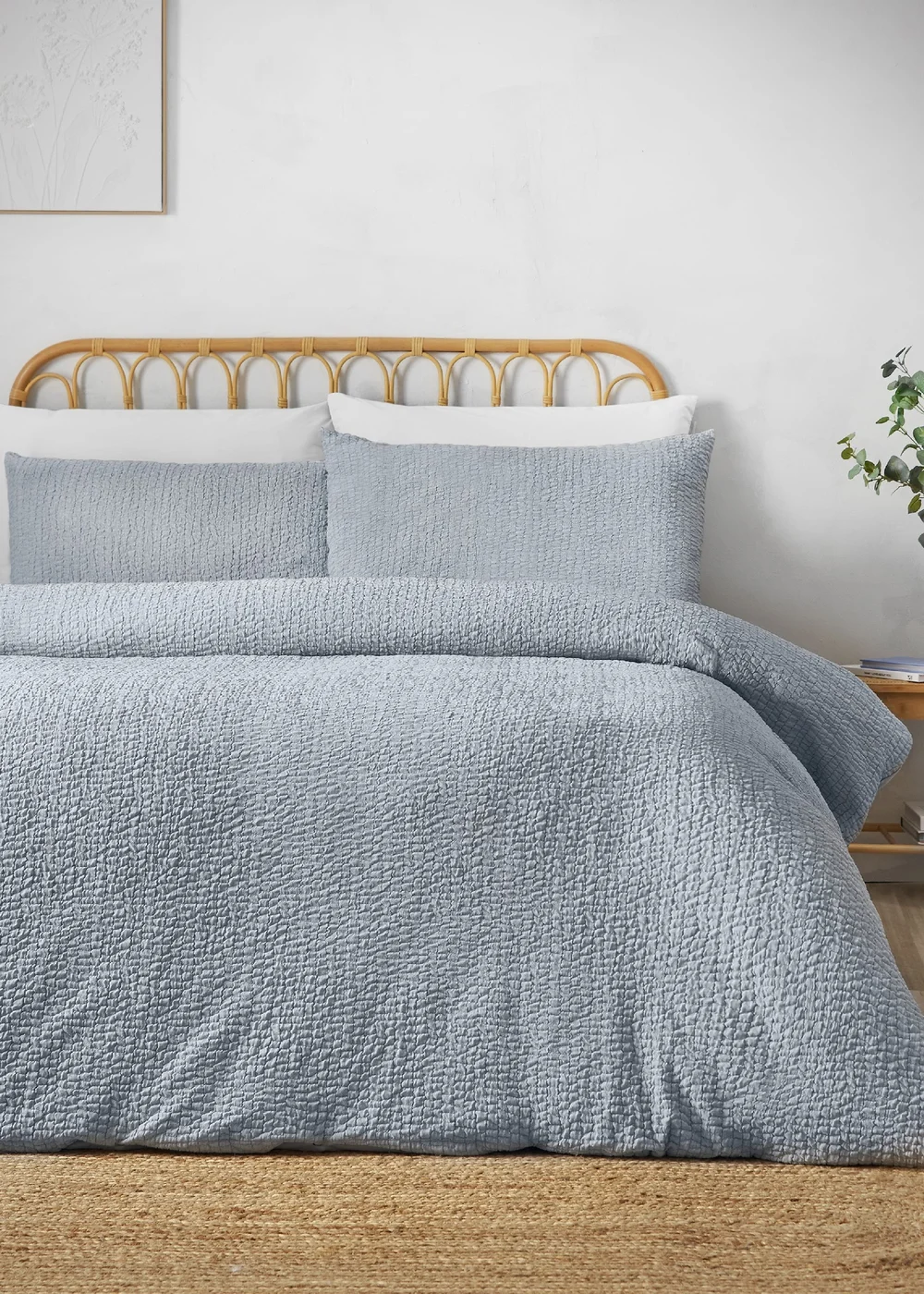 Catherine Lansfield Crinkle Seersucker Duvet Cover Set Blue - Single Image 1