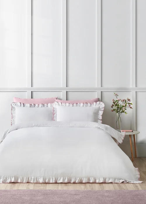 Catherine Lansfield So Soft Mono Frill Duvet Cover Set White / Pink - Single Image 1