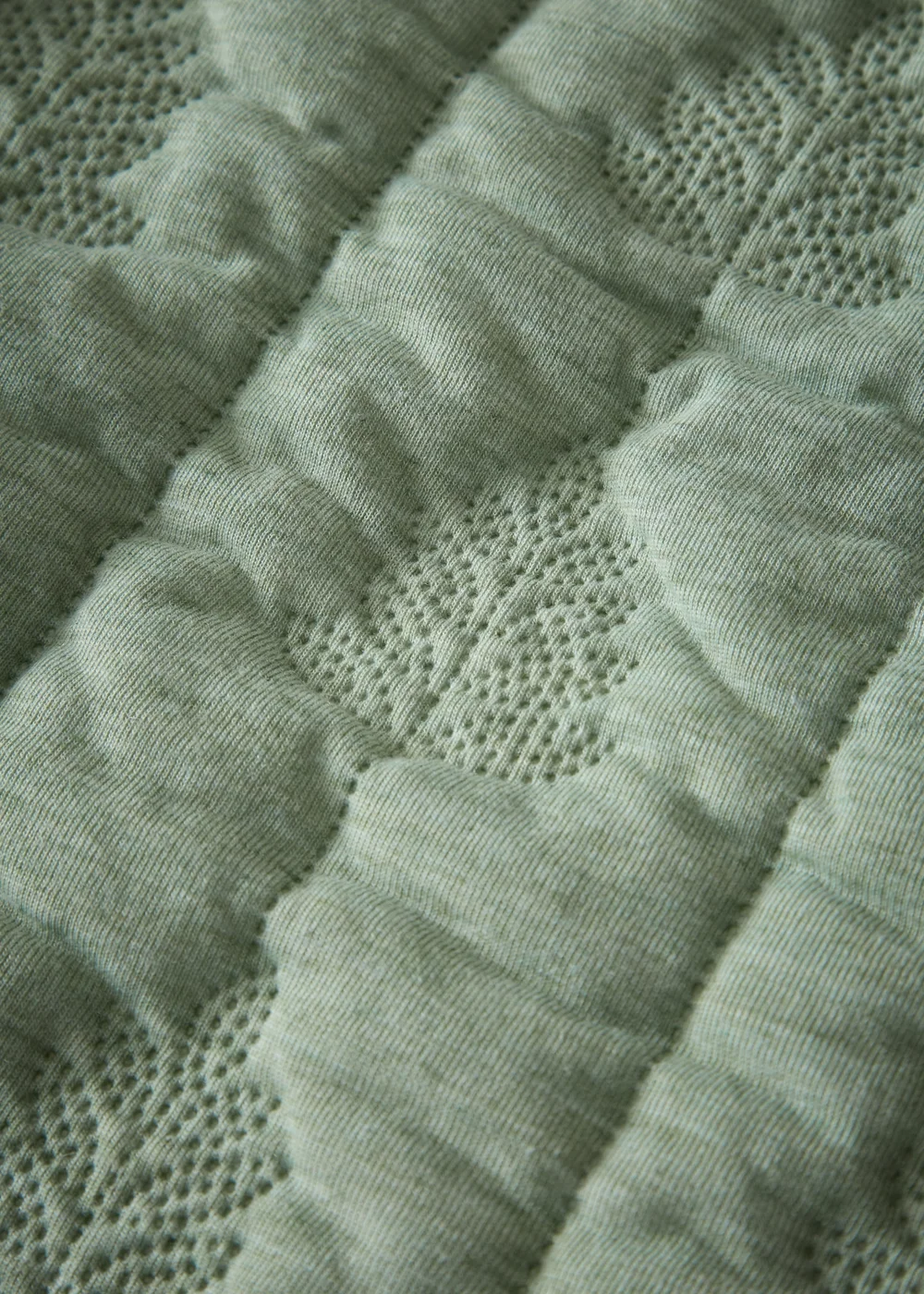 Pineapple Elephant Tamba Leaf Pinsonic Quilted Oxford Pillowcase Pair Green - One Size Image 3