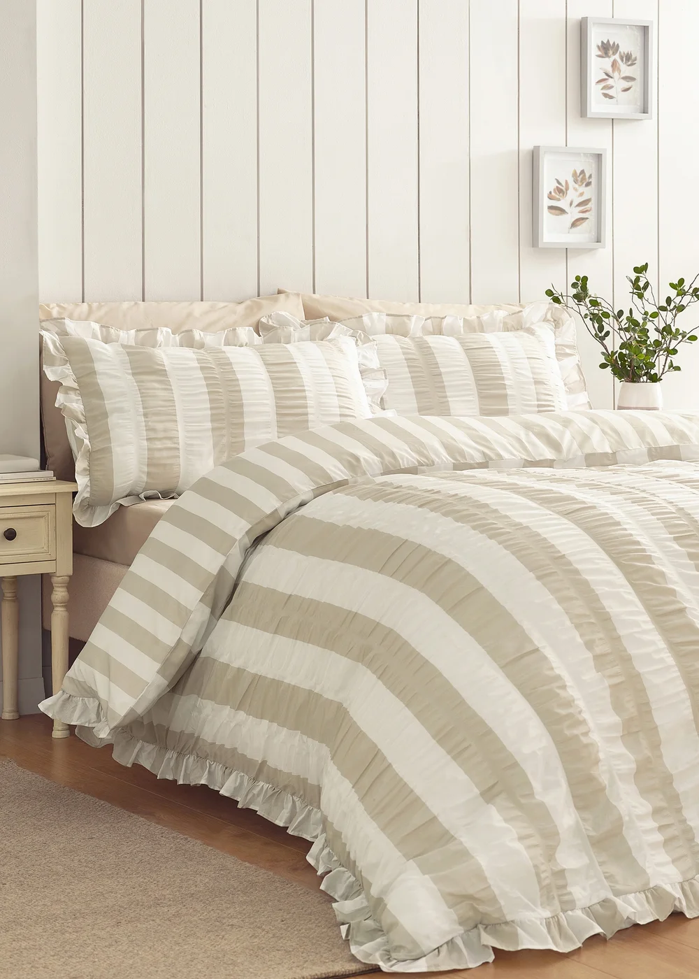 Catherine Lansfield Seersucker Frill Stripe Duvet Cover Set Natural - Single Image 1