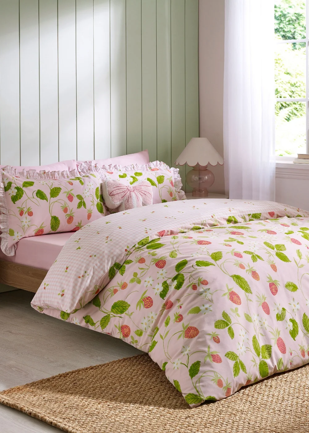Catherine Lansfield Strawberry Frills Gingham Reversible Duvet Cover Set Pink - Single Image 1