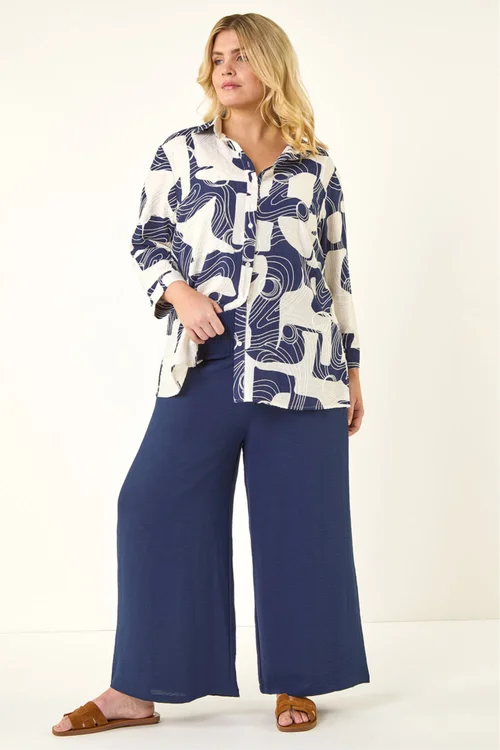 Roman Navy Curve Textured Geometric Shirt - Size 16 Image 1