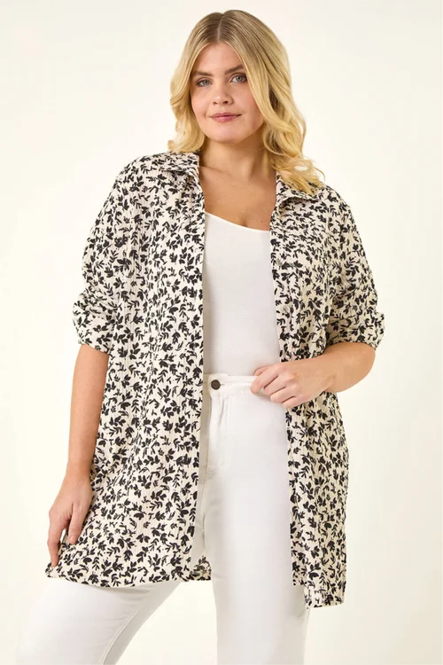 Roman Black Curve Floral Textured Blouse - Size 22-24 Image 4