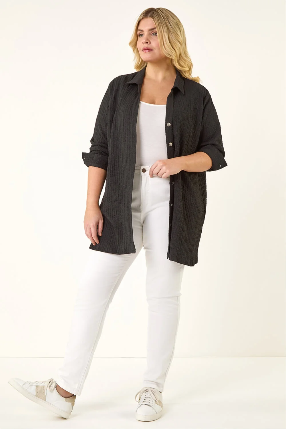 Roman Black Curve Textured Blouse - Size 18 Image 2