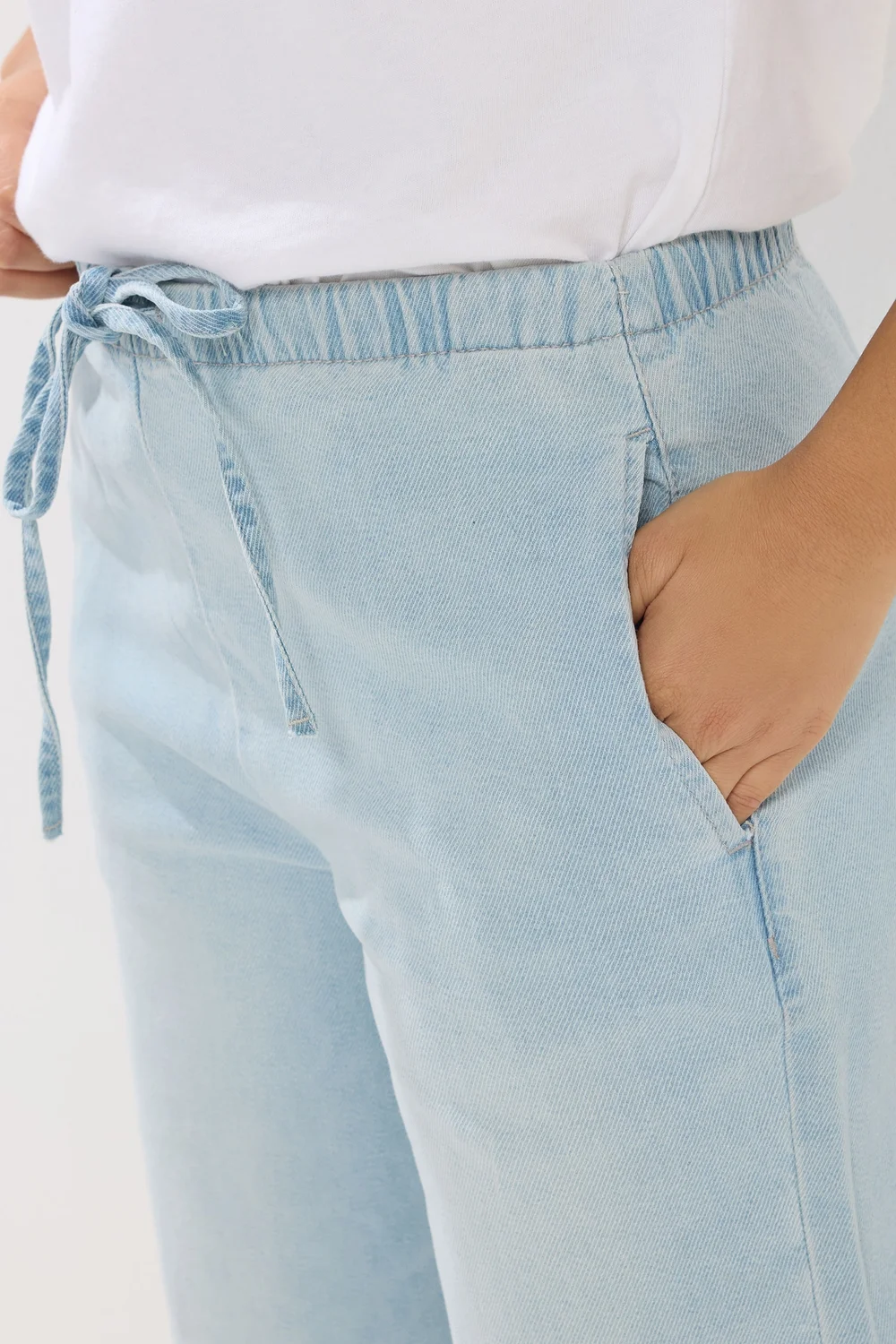 PixieGirl Petite Light Blue Denim Pull-On Non-Stretch Wide Leg Jeans - 10 Image 4