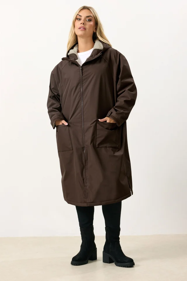 Yours Curve Brown Waterproof Fleece Lined Changing Robe