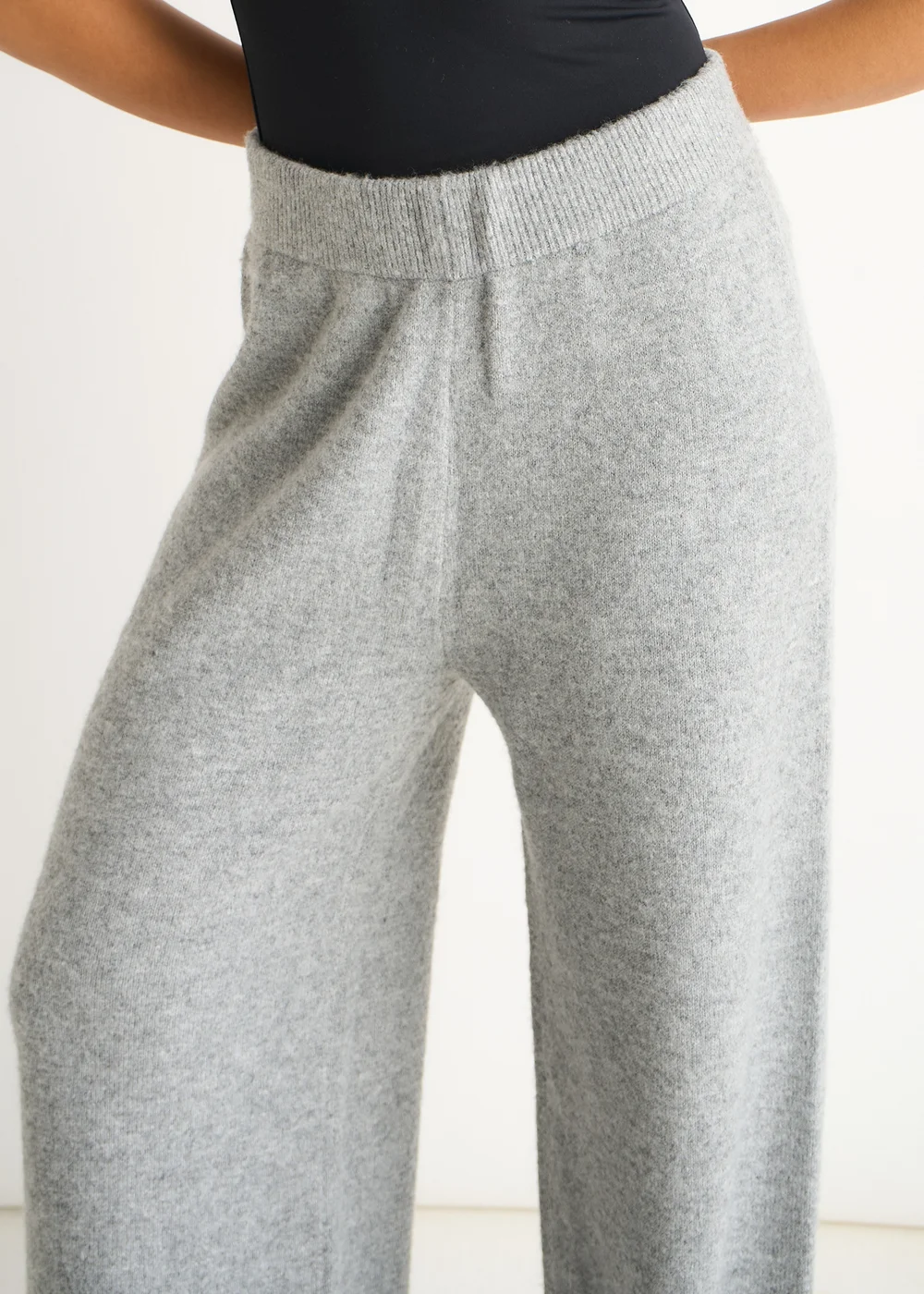 Gini London Grey Knitted Pull On wide Leg Trousers - M/L Image 3