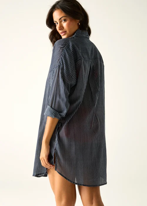 Regatta Navy White Wavy Stripe Prena Lightweight Cover Up - 18 Image 2
