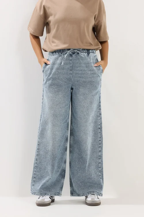 PixieGirl Petite Mid Blue Pull On Wide Leg Jeans - 16/L27 Image 2