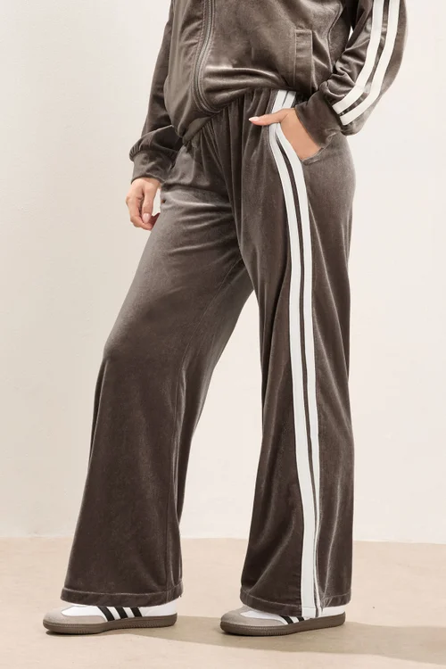 PixieGirl Petite Brown Side Stripe Velvet Wide Leg Trousers - 14/L27 Image 3