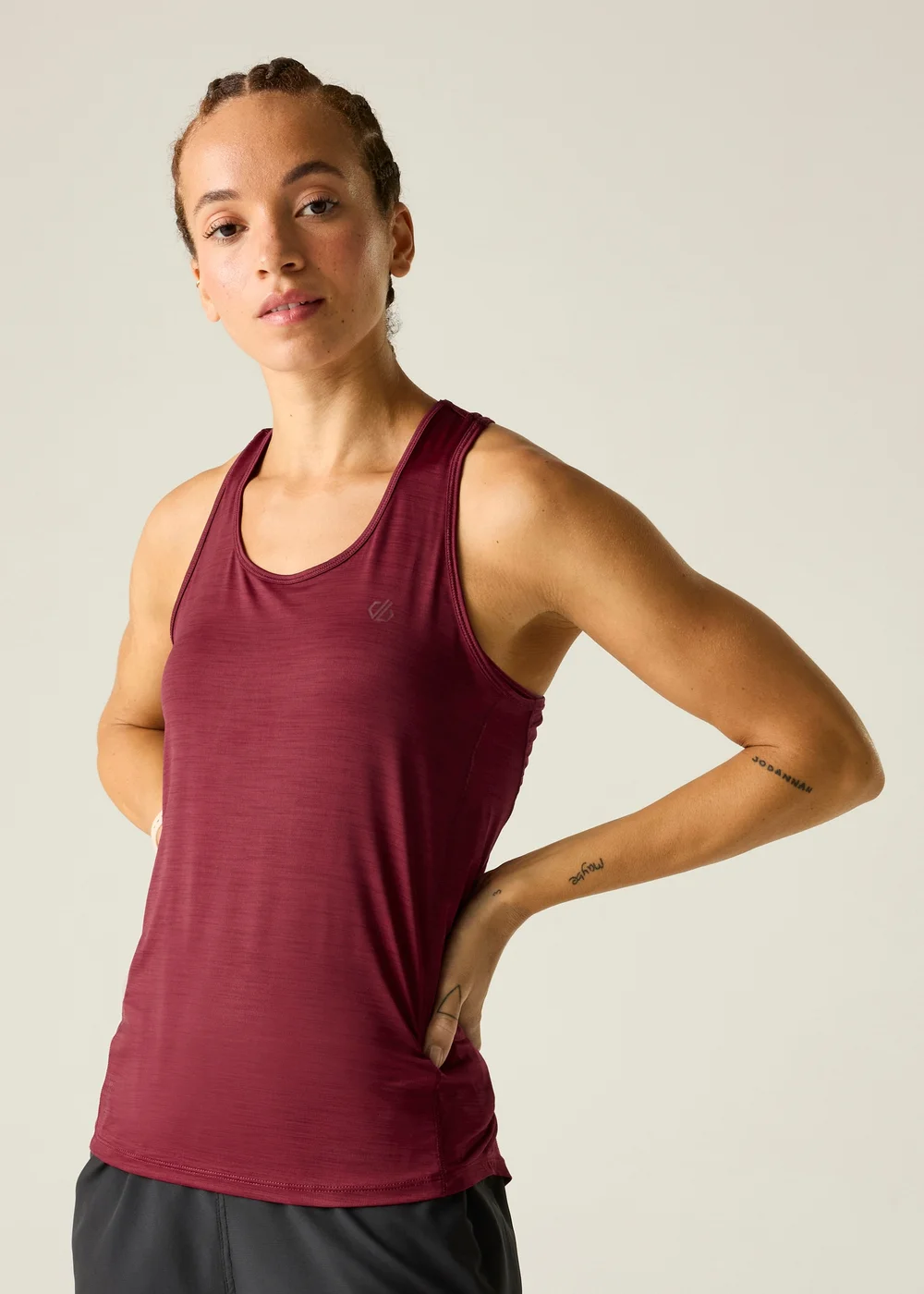 Dare 2b Tibetan Red Modernize II Reflective, Anti-Bacterial Vest - 20 Image 1