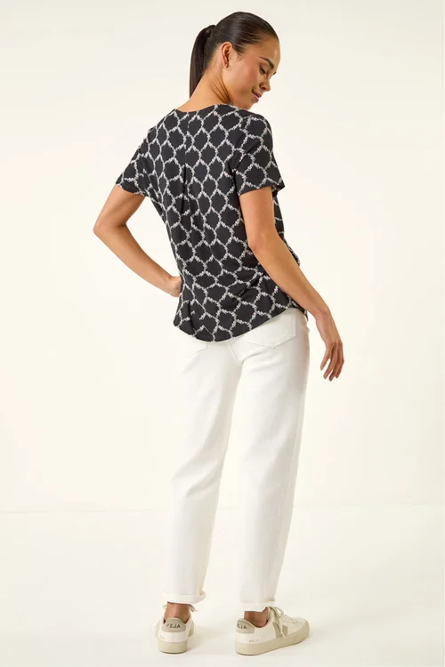 Roman Black Petite Abstract V-Neck Stretch Top - 18 Image 3