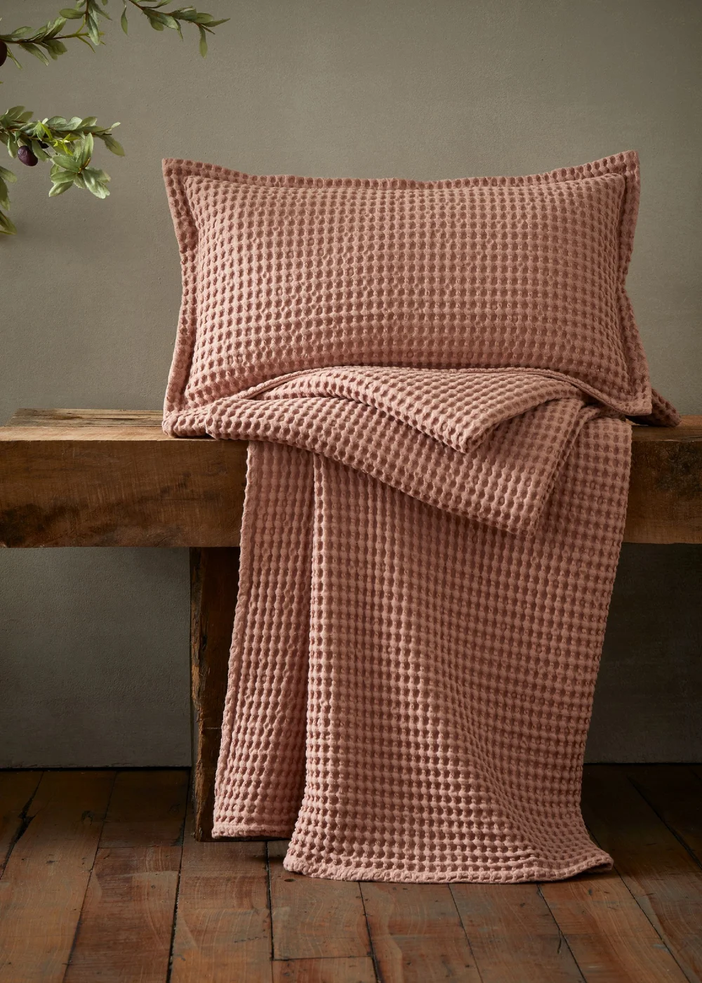 Pineapple Elephant Jaipur Chunky Waffle Cotton 30x50cm Cushion Pink - 30 x 50cm Image 4